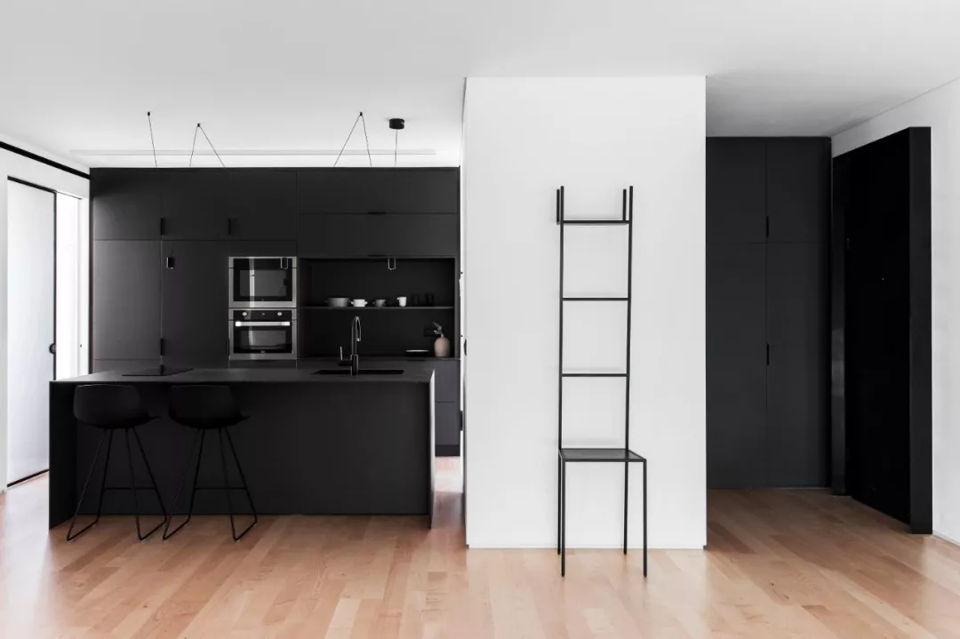 “无主灯”设计引爆潮流，极简打造的简单生活！