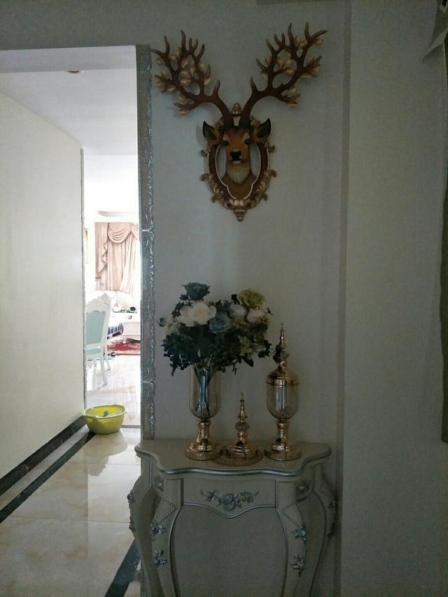 新房装修花了5个月, 软装家具都已入场, 晒晒定制的壁纸电视墙!