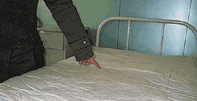 家里床单一月不洗，比马桶还脏？老保姆教你3招，洁净如新！