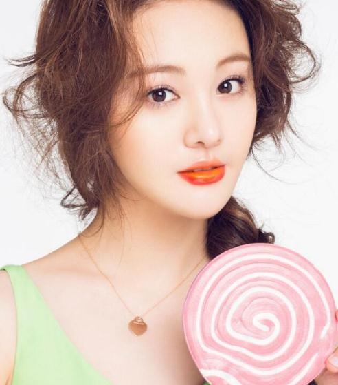 学会这几个小妙招，轻松摆脱换季干燥的烦恼，还你水润美嫩好肌肤