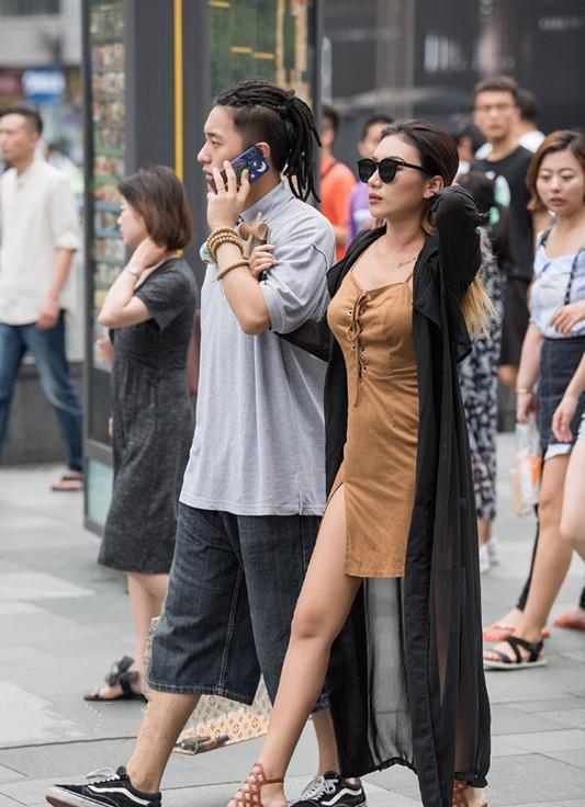 摄影：40岁的老少妇，还是很有味道的！