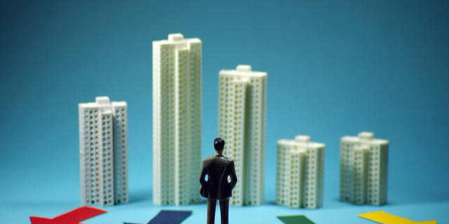 购房者着急买房，投资者着急卖房，看人口再决定