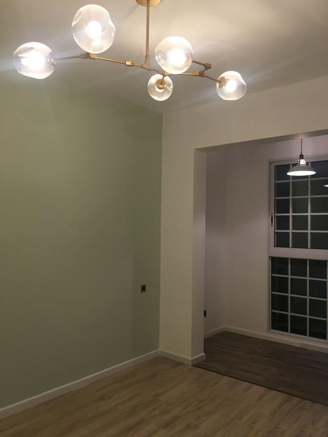 朋友装修用“三根小树枝”做玄关隔断, 开门见枯木, 好吗?