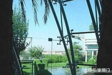 带你看看王艳住的豪宅，在北京价值过亿，阳台能看到故宫