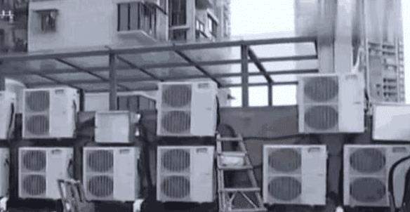 新房还没住，阳台就被装了20台空调外机？女子哭诉：夏天怎么办？