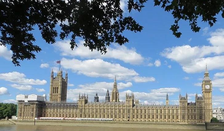 海外关注：英国移民政策突变！5万英镑即可实现您的英国梦！