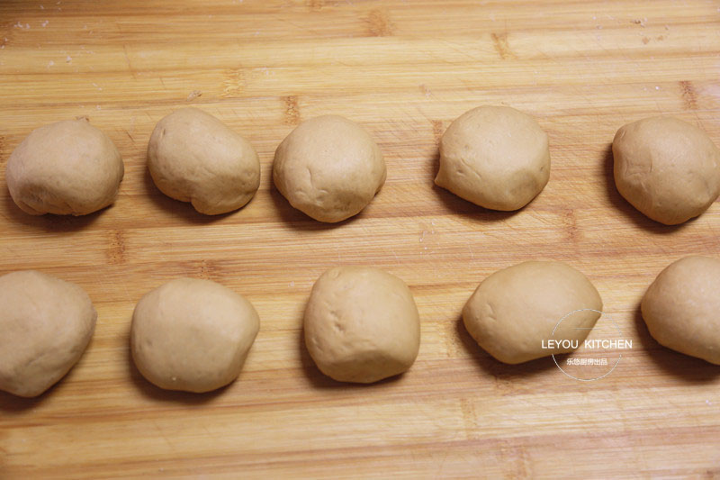 和面包一样好吃的馒头，发酵一次就行，比传统做法省1小时