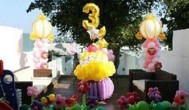 参观郭可盈和林文龙的家，在香港能住这么大的房，身家至少也过亿