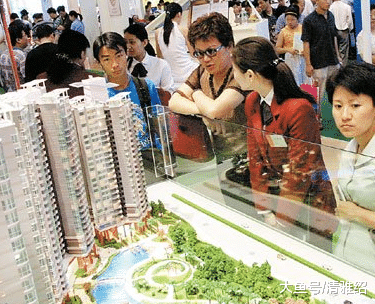 这家房地产大公司都开始降房价了, 其他开发商还能撑多久?