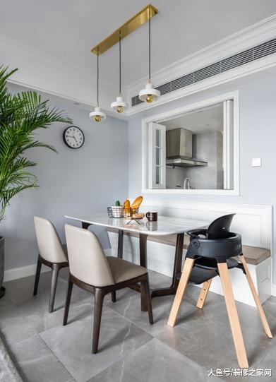 晒晒上下两层的新房，每个卧室都带阳台