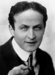 胡迪尼传脱逃大师是怎么逃脱的