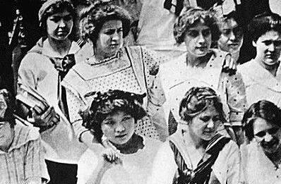 揭秘宋美龄一生四个男人是谁？路过宋美龄生命的蓝颜知己！