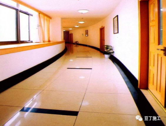 装修时地砖和石材地面如何施工才规范？这家大公司的做法值得称道