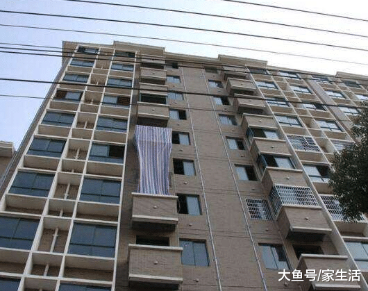 买房碰到这种阳台房，再便宜也别买，好多人入住才懊悔