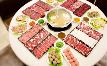 最美的不是下雨天，是和你一起吃过的潮牛匠潮汕火锅