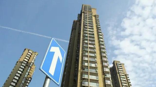 楼市黑天鹅再现，房价或将跌回2014年？专家：希望还是有的！