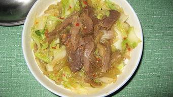 牛肉粉丝白菜煲，老人小孩都爱吃，隔壁小孩都馋哭了