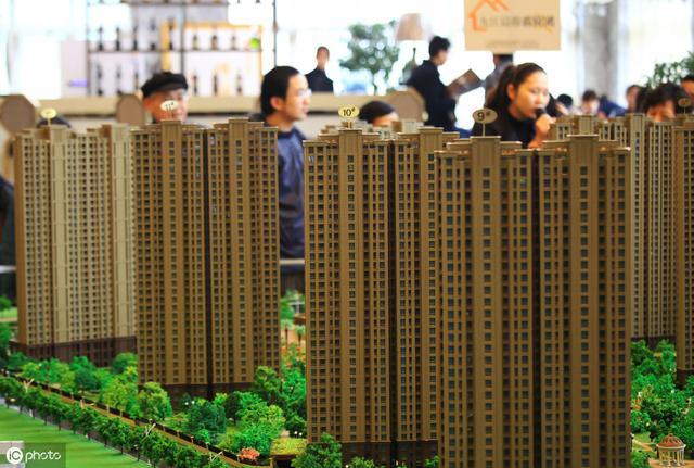 买房的人越来越少？现在买房到底划不划算？这笔“账”算清真相