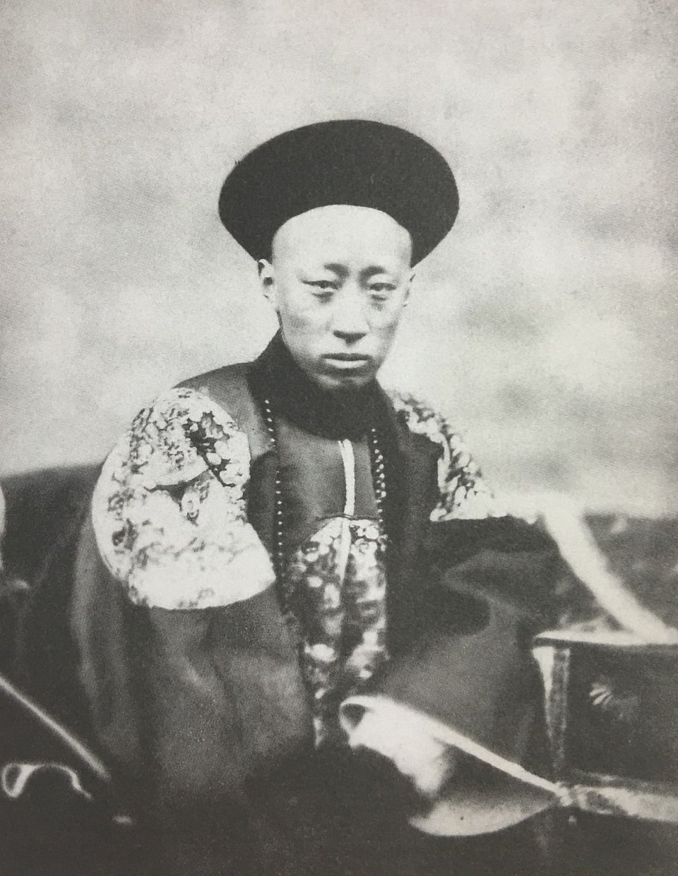 清朝里除宗室“铁帽子王”外，最显赫的爵位是哪一个？