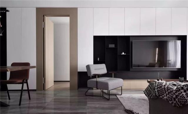 这些隐形门藏得真巧，不认真看都发现不了