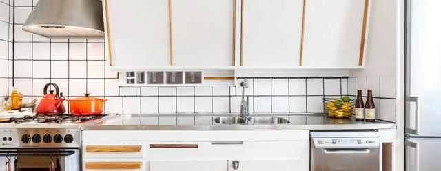 头一次见厨房吊柜这样装，科学、实用！再也不碰头，收纳更强大！