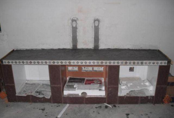 老爹硬要给我砌个水泥电视柜，完工后我服了，心里也不知是啥滋味！