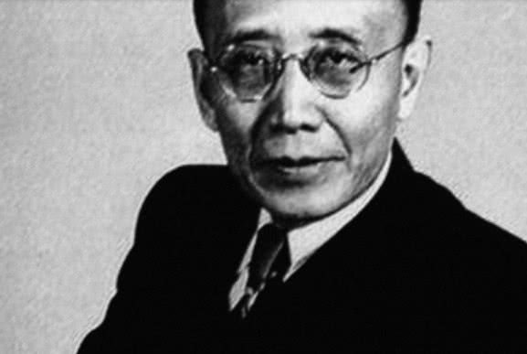 郭沫若死后半年，其妻发现这一遗物，看完不久后便自尽身亡