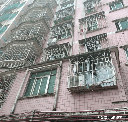 深圳一男子有7栋房子，每月可收60万房租，却感觉生活没有意义