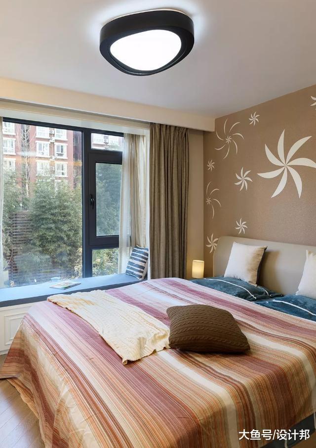 86平的简约两居室，也可以成为小区的样板房