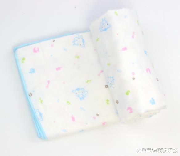 宝宝拉了就要换，别为了省一块钱而垫纸巾