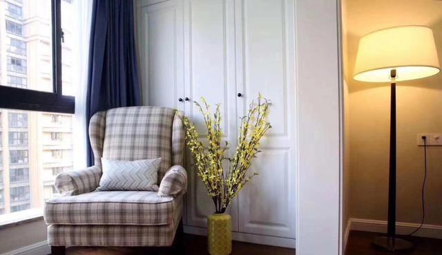 进门装个推拉护栏，邻居参观还诧异，知道功能回家立马照搬