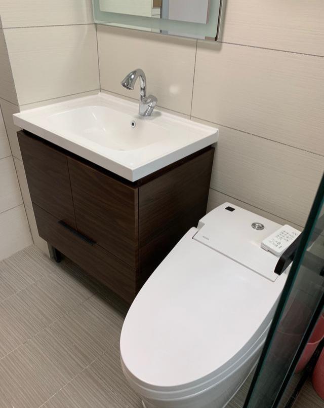 老公辛苦半年终于完工，花了40W，电视墙很有档次，期待早点入住