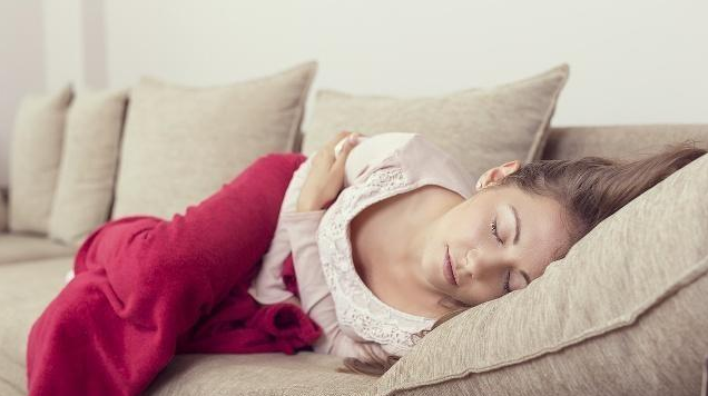 女人这两处发胖的时候，大多是子宫在抗议，别傻傻的以为该减肥了