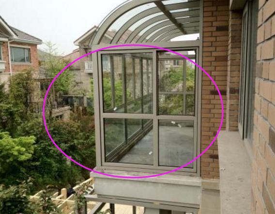 阳台怎样装修才够实用？学会这几种技巧，再也不为收纳不足烦恼