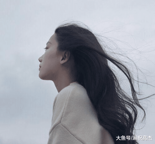 四十岁的女人通过微信聊天会喜欢年轻男人吗？