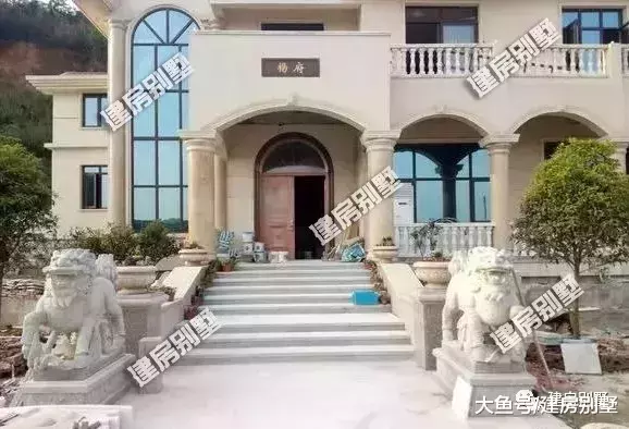 千家萬戶都想建的豪宅完工啦！這氣派的風格，再難找出第二棟
