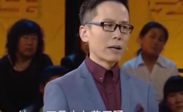小叔子送嫂子画称值50万，嫂子来鉴宝，专家：你们的感情真好！