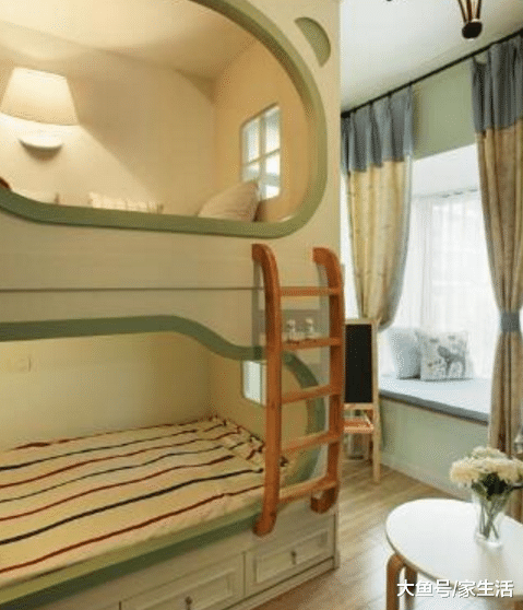 老公把兒童房大床裝到頂，孩子一看超喜歡，每天睡覺都不用哄