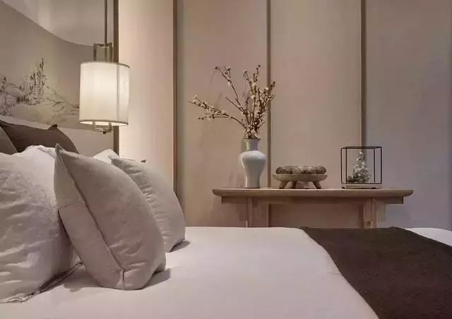 新中式合院別墅，影射隱世哲學態度，不問世事興衰，只求寄情山水