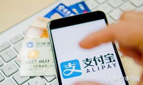 信用卡数量已经高达9.7亿张，坏账率越来越高，卡债危机不远了？