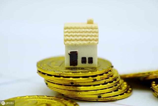 房子全砸手里了，一年亏上百万，炒房者哭了：接盘的人在哪？