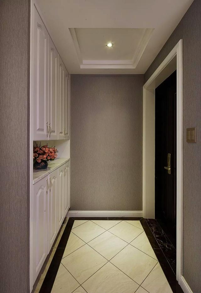 老丈人亲自帮我们装修婚房，太漂亮，头一次见入户鞋柜这样装！