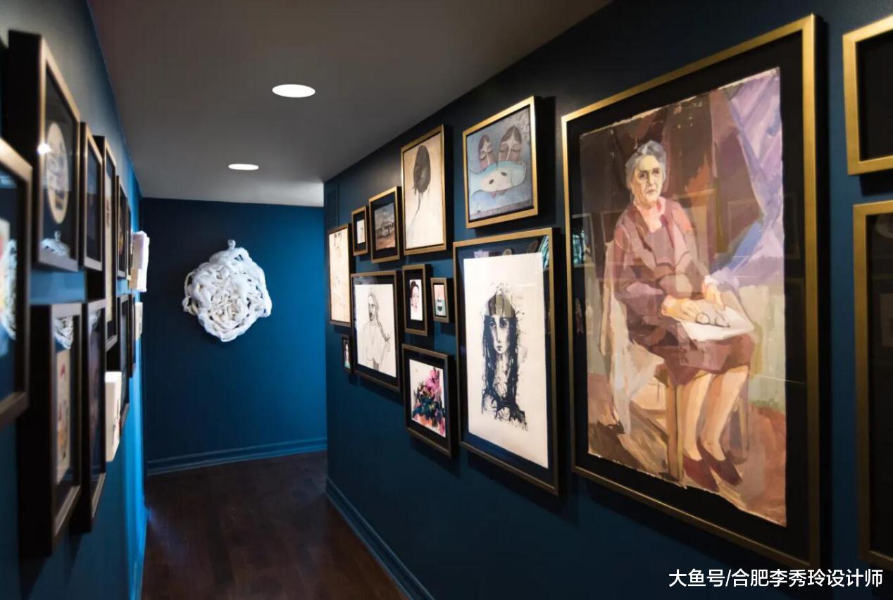 120平的两居室，装出了新高度！直线玄关改成L形，卧室全刷大深紫