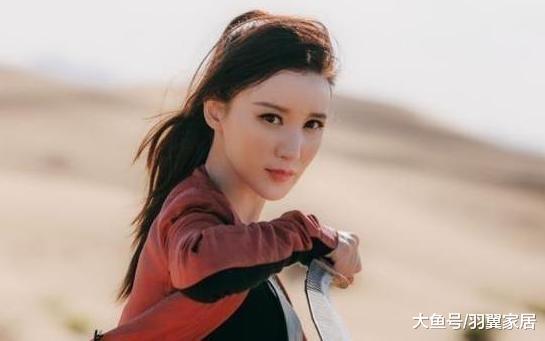 一起參觀張萌住的豪宅，裝修豪華又大氣，在家經常健身