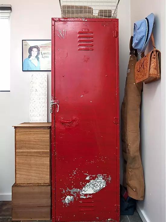 铁艺家饰：铁柜