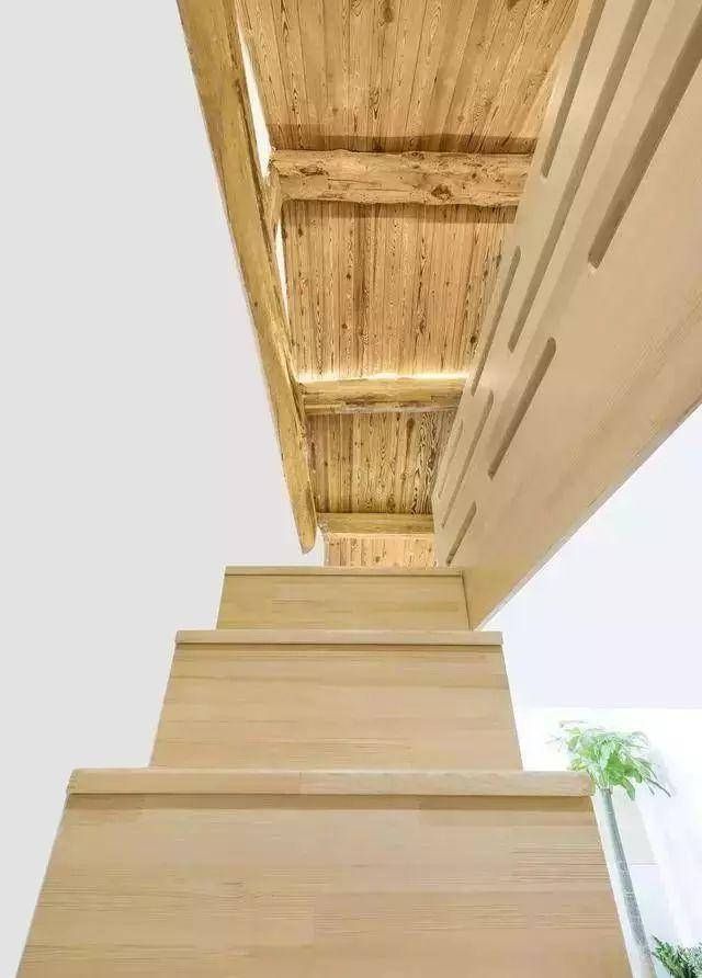 20平米小户型公寓功能齐全，还拥有阁楼卧室，厉害了