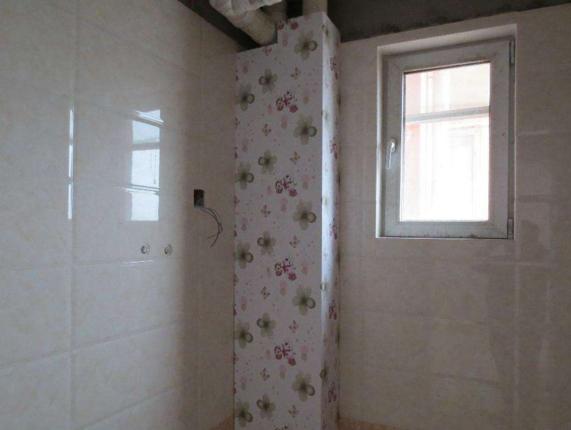 直接用瓷砖包下水管过时了，想要美观又隔音，老师傅都用这些方法