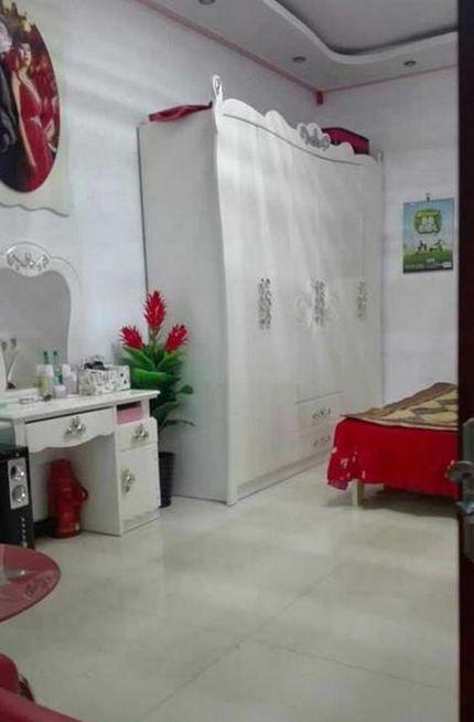 第一次去男友老家，室内带院子，卧室超级大，刚进屋还算满意