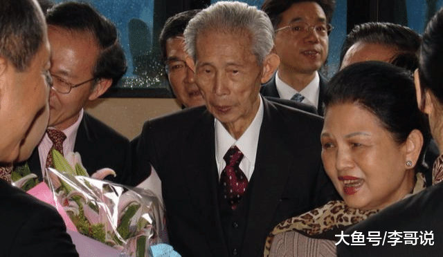 从舞女到豪门阔太，赶走侧房一跃成正妻，年赚数百亿手握千亿资产