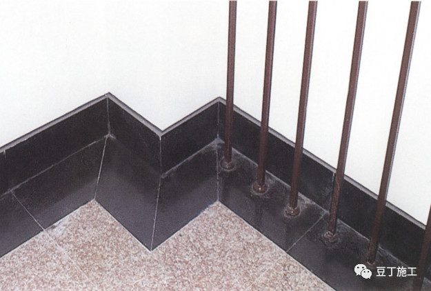 装修时地砖和石材地面如何施工才规范？这家大公司的做法值得称道